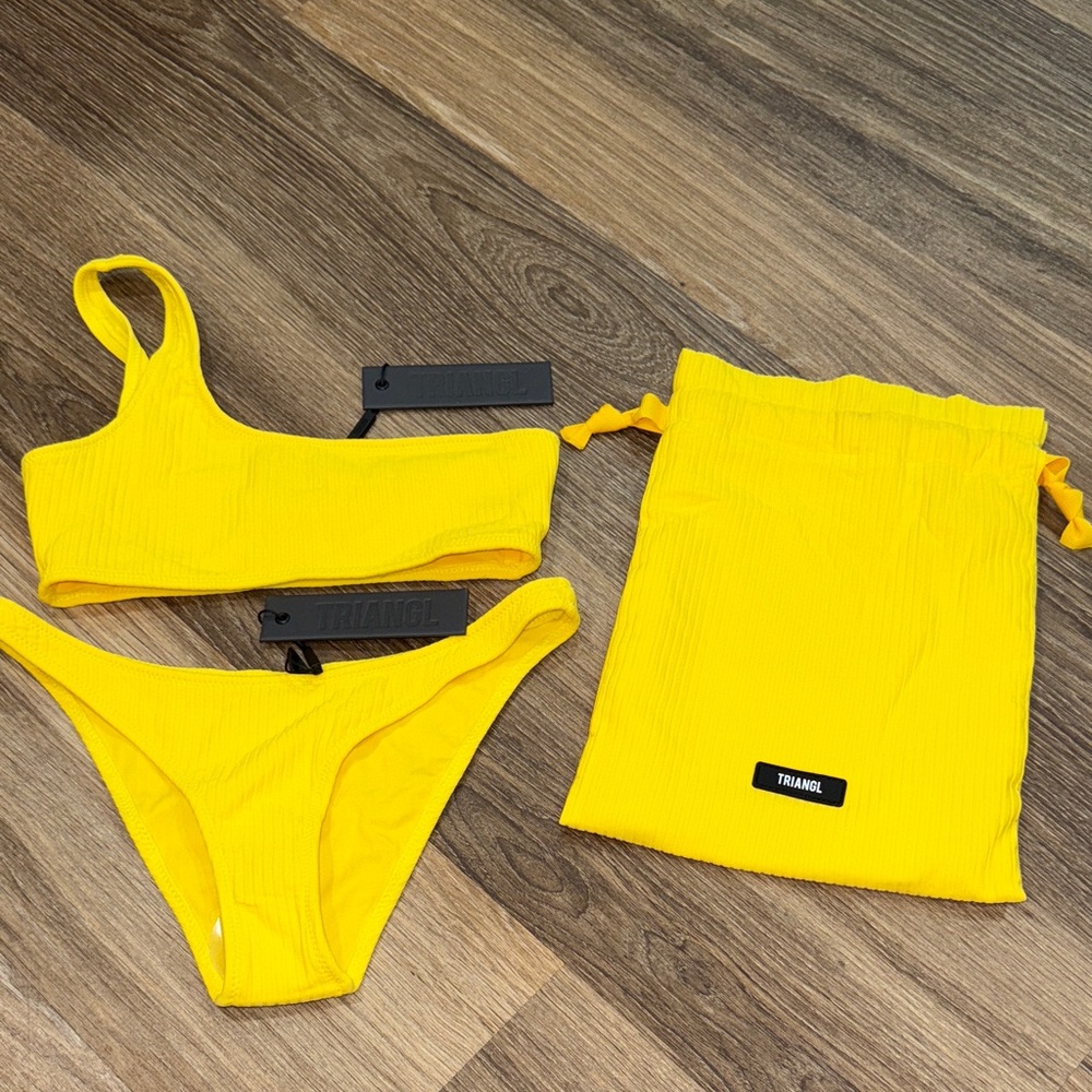 ☀️ Triangl yellow ribbed bikini size XXS top/XS bottom NWT with bag